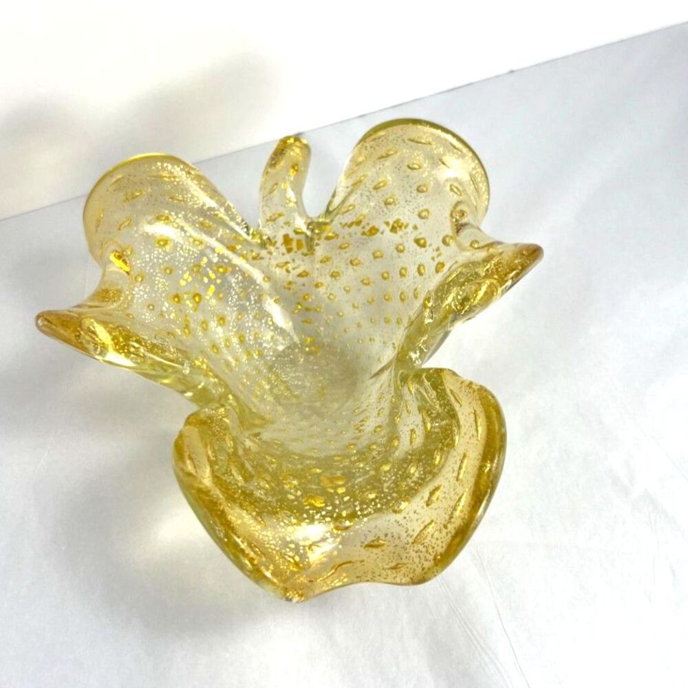MCM Murano Bullicante Trilobed Leaf Bowl Adventurine with Gold Seguso style